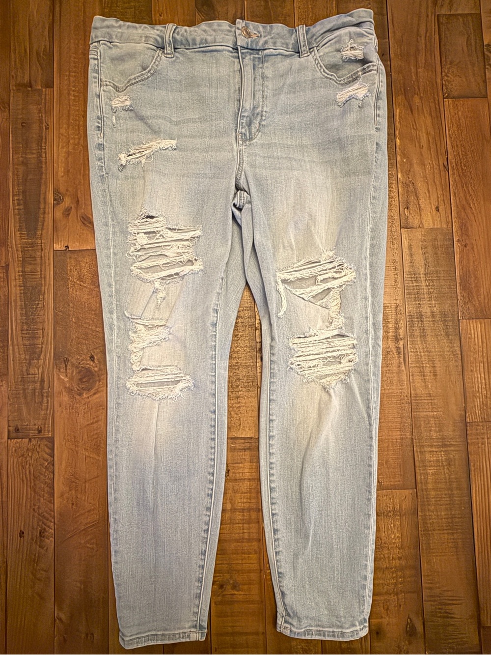 American Eagle Curvy High-Rise Jegging Jeans Women’s Size 16 Short Distressed